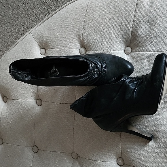 Report booties size 5.5 - Picture 2 of 8